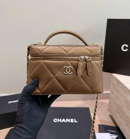 Master 🌺🌺 Bags 
New Stock Came Today
For Price 👇 WhatsApp✅
0568585901 
0507557372
0552275751 Owner Zain 👌

Zain134
♥️♥️♥️