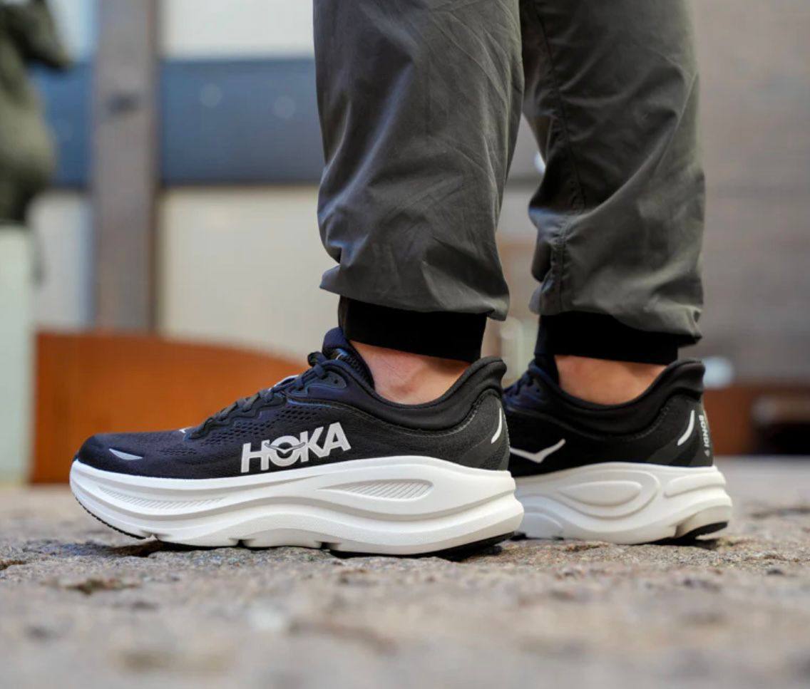 Hoka One One Bondi 9 Black White ，
Size 36-45 ，
230 dhs✅

Zain18
♥️♥️♥️