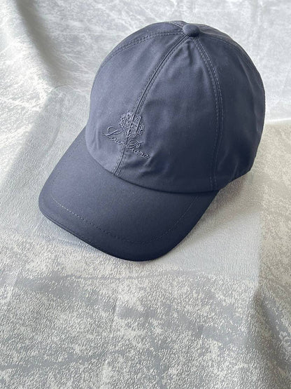 LORO PIANA
Unisex Caps
Master Quality 
190 dhs✅

Zain276
♥️♥️♥️