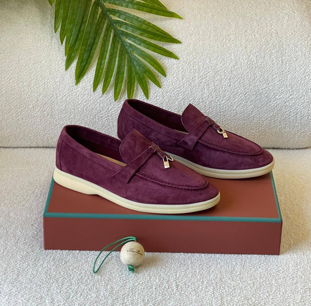 LORA PIANA 
SuperMaster Quality 💯
450 dhs🪙🌨️
Size:36-41💥

Zain171
♥️♥️♥️