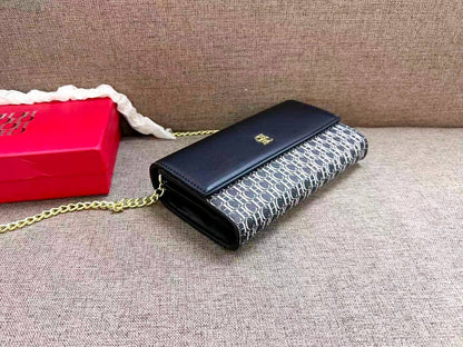 New
85 dhs✅
high quality 

With box
🎁🎁🎁

Zain26
♥️♥️♥️