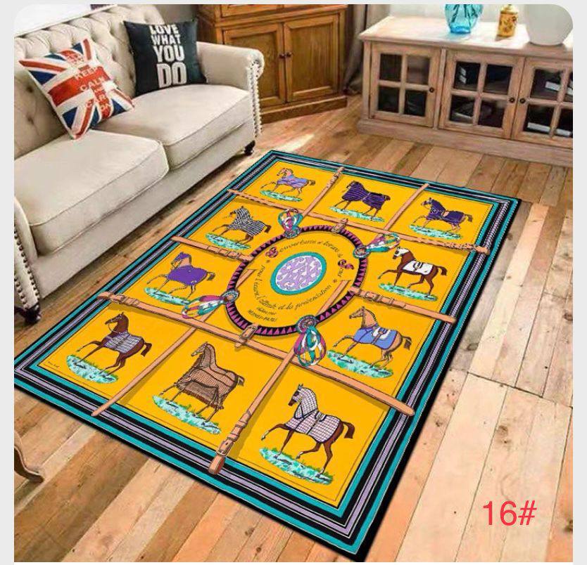 New collection 🔥🔥🔥🔥🔥
Velvet carpet 
Good quality 
Big size 
160*200
130 dhs✅

Zain99
♥️♥️♥️