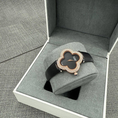 Leather belt ladies 
55 dhs🇦🇪🇦🇪

Zain45
♥️♥️♥️