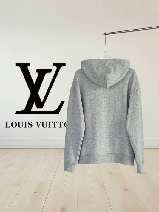 LOUIS VUITTON

Super Master quality

Sizes:S M L XL
450 dhs🇦🇪🇦🇪

Zain330
♥️♥️♥️