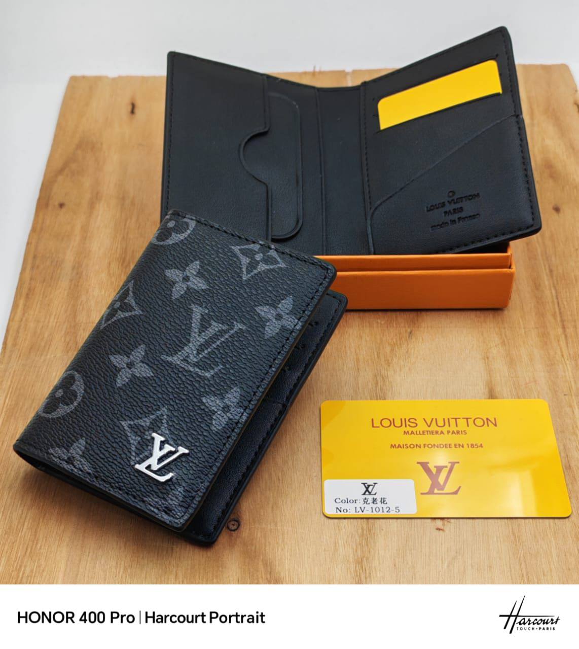 Wallets
65 dhs✅

Zain182
♥️♥️♥️