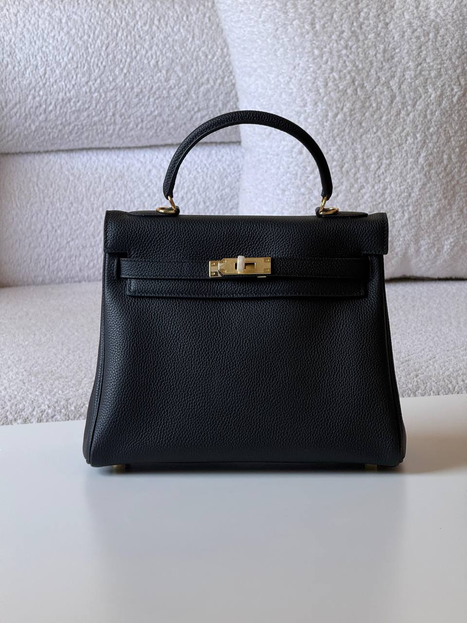 Hermes
kelly 28cm💥Master quality ✅with box📦
470 dhs✅

Zain52
♥️♥️♥️