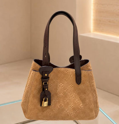 New collection

Lv

280 dhs

Zain244
♥️♥️♥️