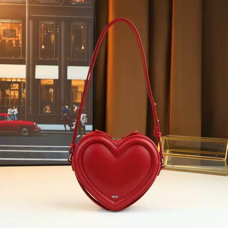 JW PEI 
NEW CAME 
GOOD QUALITY  
85 dhs🇦🇪

Zain39
♥️♥️♥️