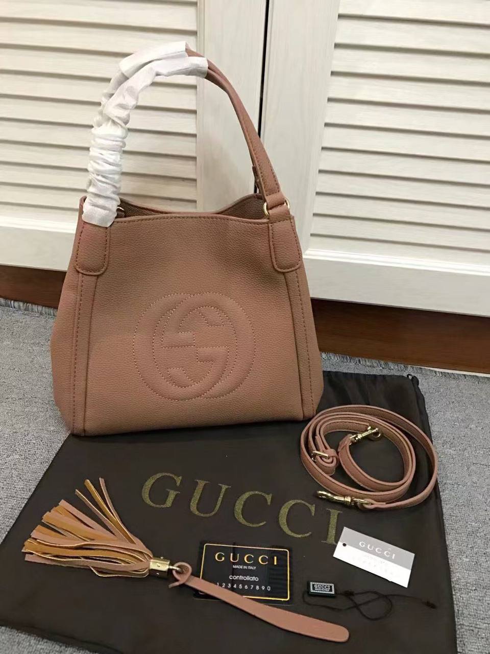Gucci
28cm 110 dhs💓
 
23cm  100 dhs💓

Zain143
♥️♥️♥️
