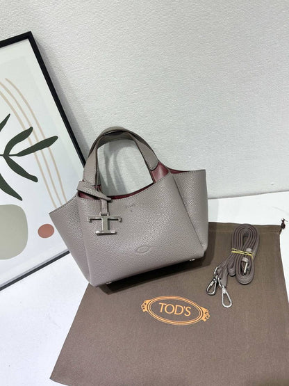 TODS
100 dhs✅

Zain143
♥️♥️♥️