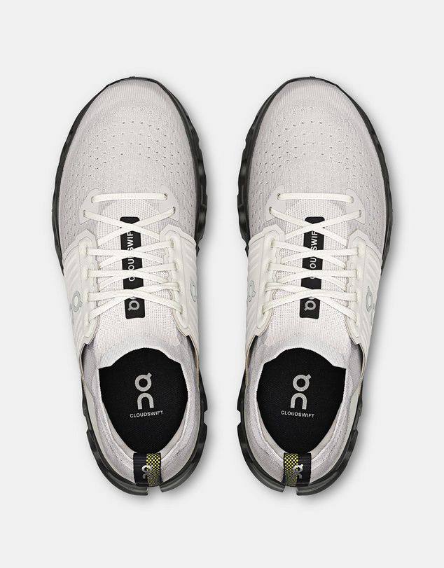 On Cloudswift 4 Wolf/Black 
36-45 AVAILABLE 🤩
220 dhs✅

Zain242
♥️♥️♥️