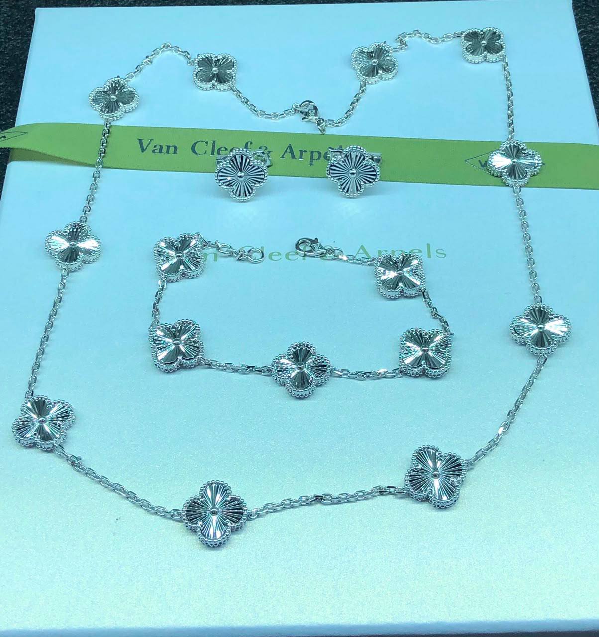 Vca set

210 dhs

Zain122
♥️♥️♥️
