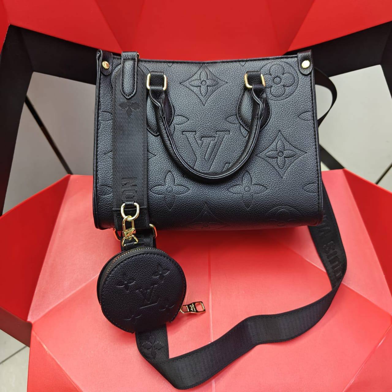 LV
90 dhs🪙🌨️

Zain235
♥️♥️♥️
