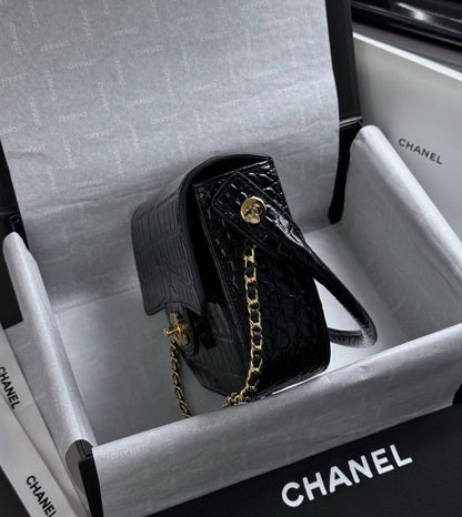 CHANEL 

NEW CAME 

HIGH QUALITY 

WITH BOX 
120 dhs🇦🇪🇦🇪

Zain39
Zain295
Zain17
♥️♥️♥️
