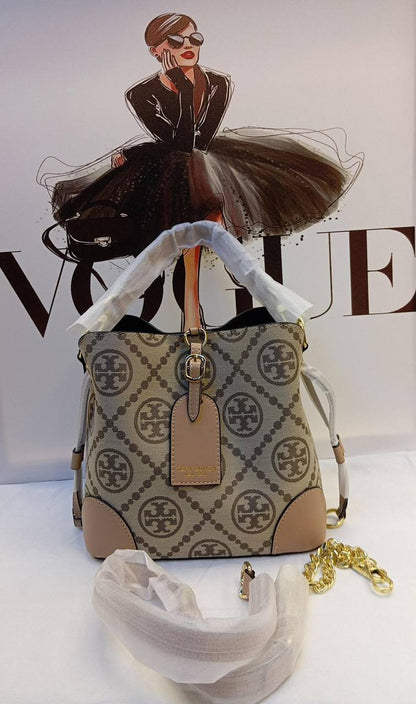 Mixed bags

Best quality

Whith box’s

110 DHS🇦🇪🇦🇪

size 21cm

Zain158
♥️♥️♥️