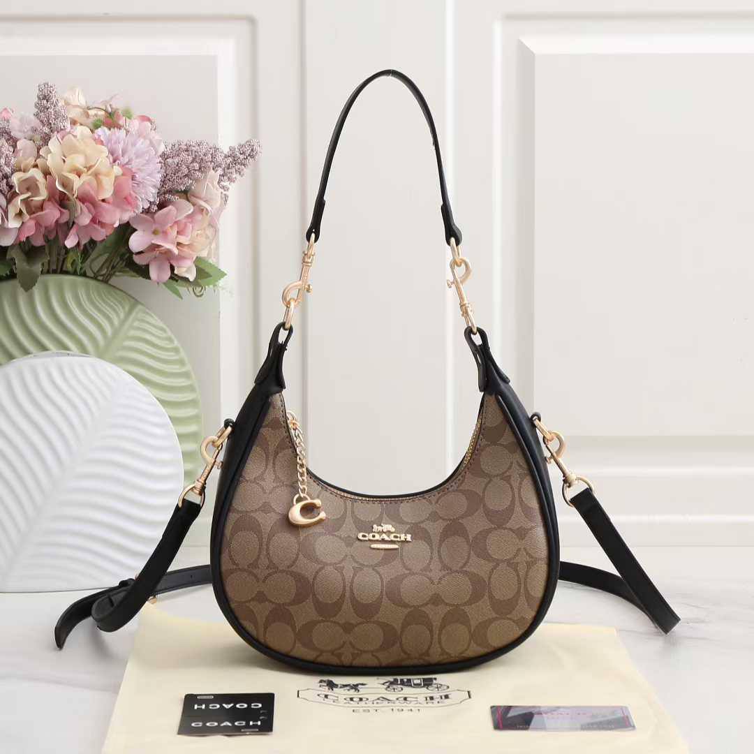 Coach
High quality

With box 
🎁🎁🎁

110 dhs🇦🇪

Zain136
♥️♥️♥️