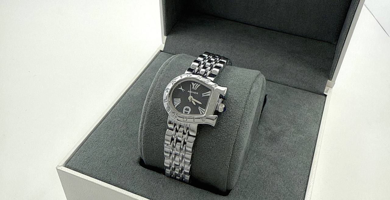 New ladies watch
55 dhs🪙💚

Zain45
♥️♥️♥️