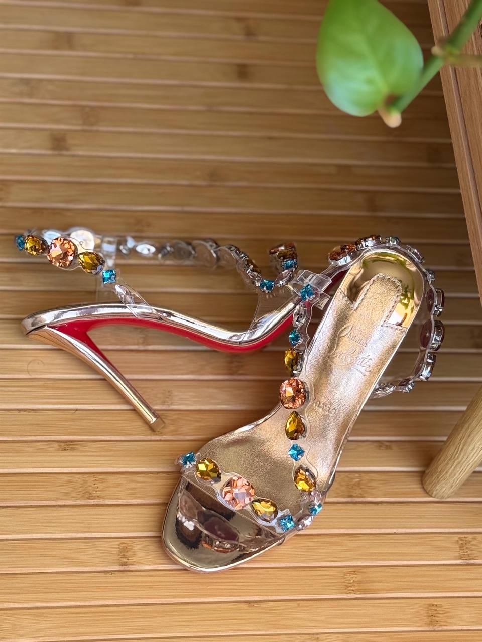 Christian Louboutin
Super Master

𝗦𝗶𝘇𝗲 𝟯𝟲 𝘁𝗼 𝟰𝟭 

550 dhs✅

Zain302
♥️♥️♥️