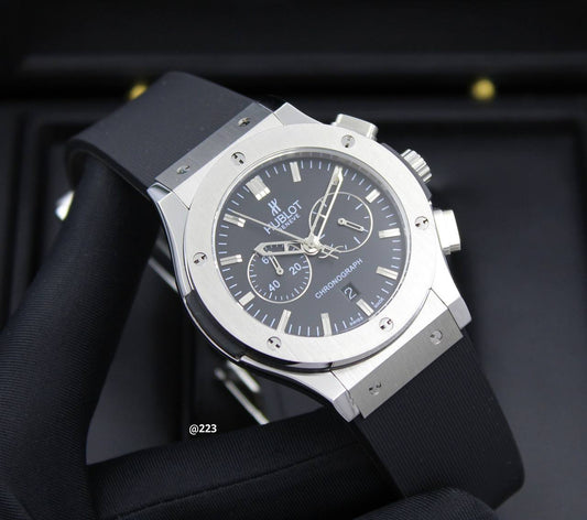 HUBLOT STOPWATCH MEN 41MM
BATTERY 

215 dhs🇦🇪🇦🇪

Zain58
♥️♥️♥️
