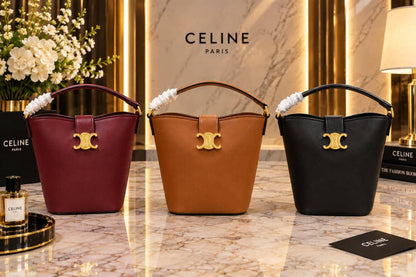 Celine Bag 

16Cm 
Good Quality 
230 dhs🇦🇪🇦🇪

Zain131
♥️♥️♥️
