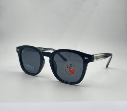 RayBan 

Sunglasses 🕶️ 
Good quality 💯 
With box 🗃️ 
🎁🎁🎁

50 dhs❣️

Zain273
♥️♥️♥️