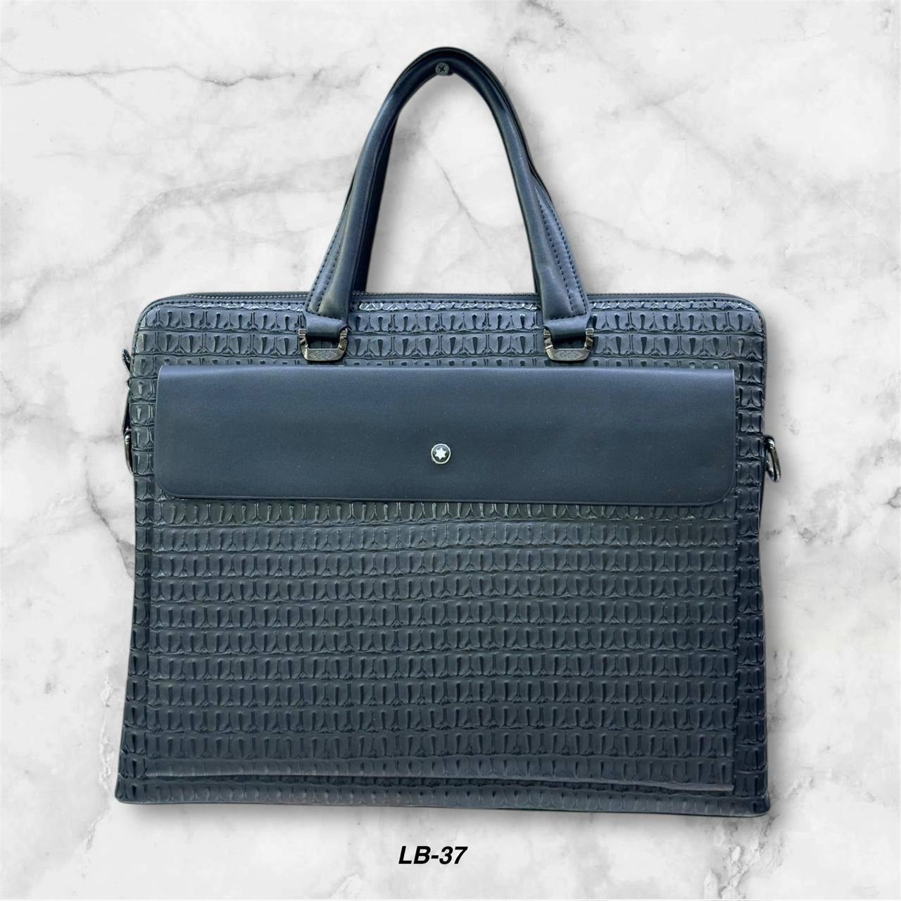 Laptop Bags
130 dhs✅

Zain182
♥️♥️♥️