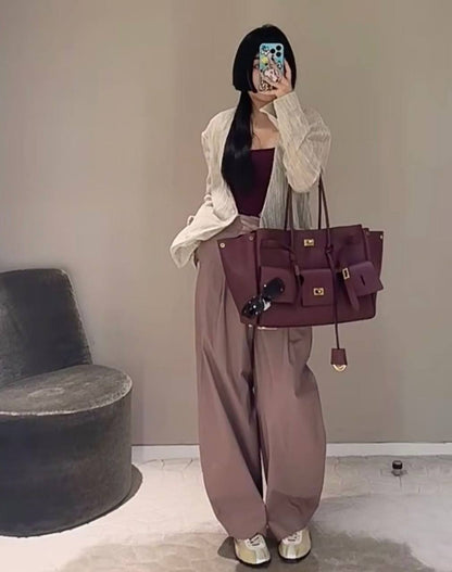 BALENCIAGA 
COPY ONE 
BIG SIZE 
250 dhs✅

Zain295
♥️♥️♥️