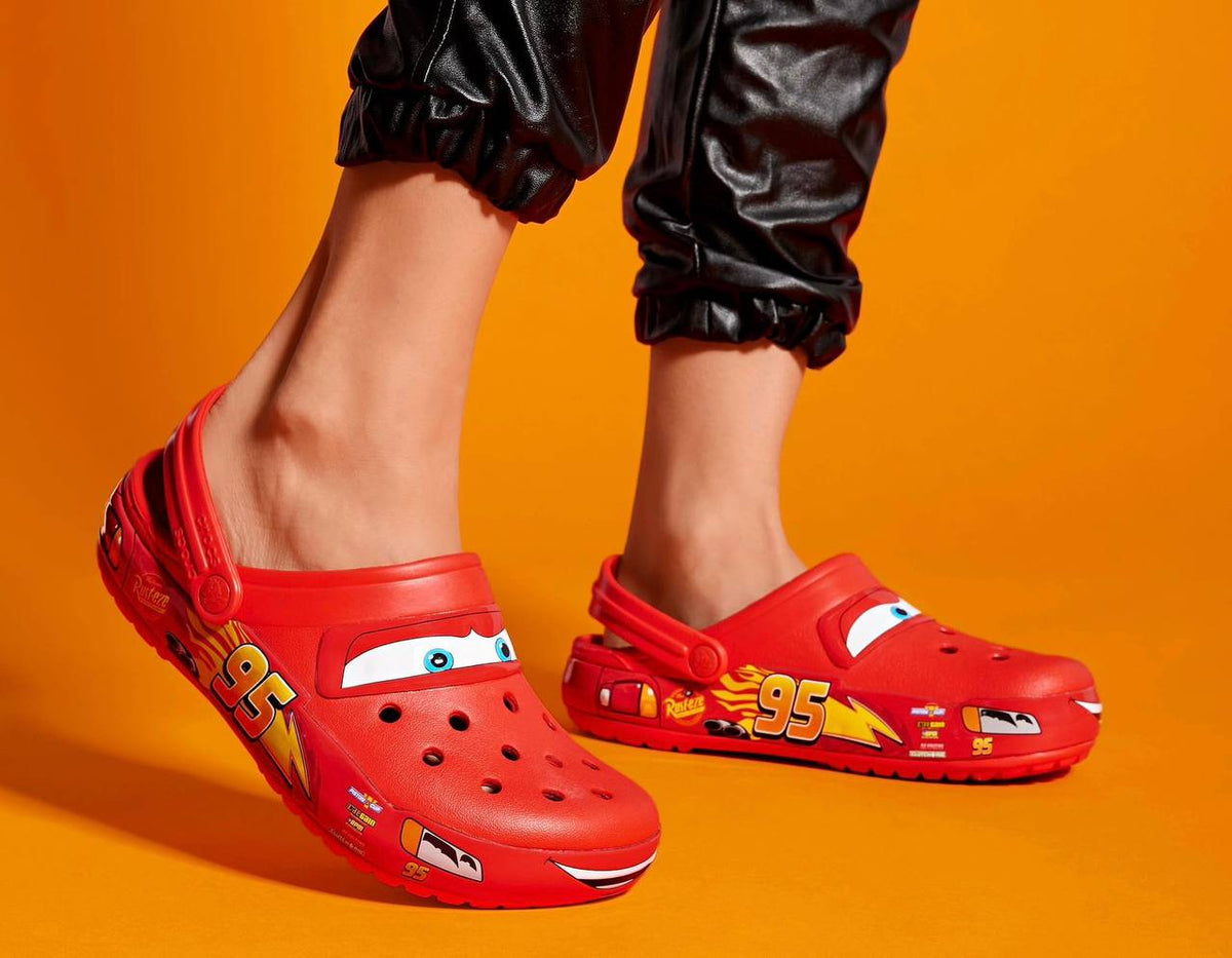 Crocs Classic
 Clog Lightning McQueen，size 36-46，

120 dhs🇦🇪🇦🇪

Zain18
♥️♥️♥️