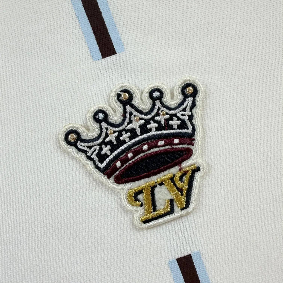 LV
Men’s Tshirt 
Master Quality 
SMLXLXXL 
320 dhs🇦🇪🇦🇪

Zain276
♥️♥️♥️