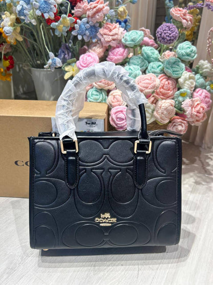 COACH 
24cm 
with box
🎁🎁🎁

110 dhs🇦🇪

Zain44
♥️♥️♥️