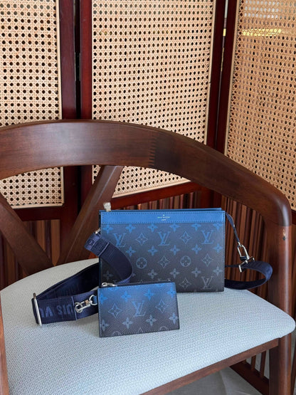 LV
*CROSS BODY*
750 dhs🇦🇪🇦🇪
*AVAILABLE NOW*🦁

Zain284
♥️♥️♥️