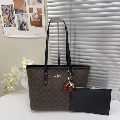 Coach
80 dhs🇦🇪🇦🇪

Zain232
♥️♥️♥️
