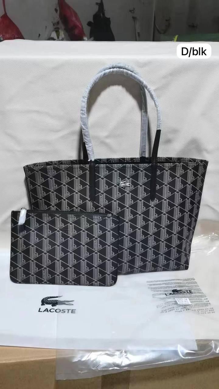 💗 LACOSTE 2 in 1 
Double-sided usable bag
1⃣️First quality 
Size: 47 * 29 cm
75 dhs✅

Zain115
♥️♥️♥️