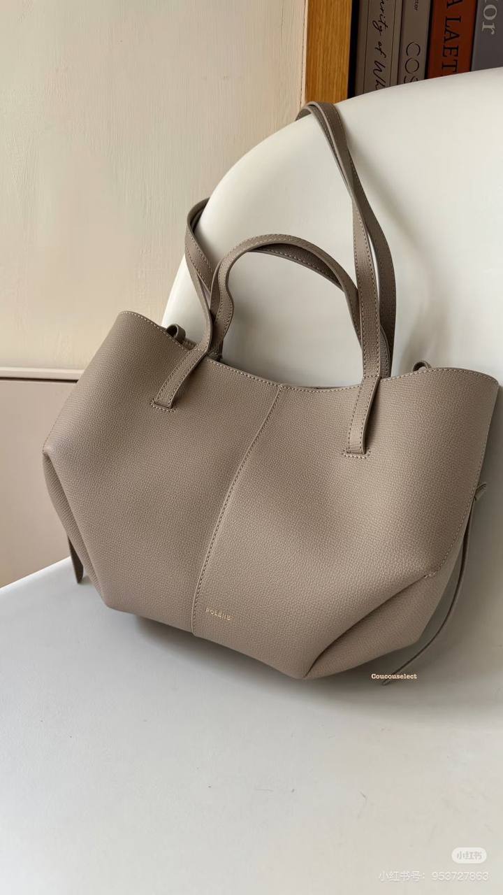 Polene
Size :38×17×32  
110 dhs🪙🖤

Zain114
♥️♥️♥️