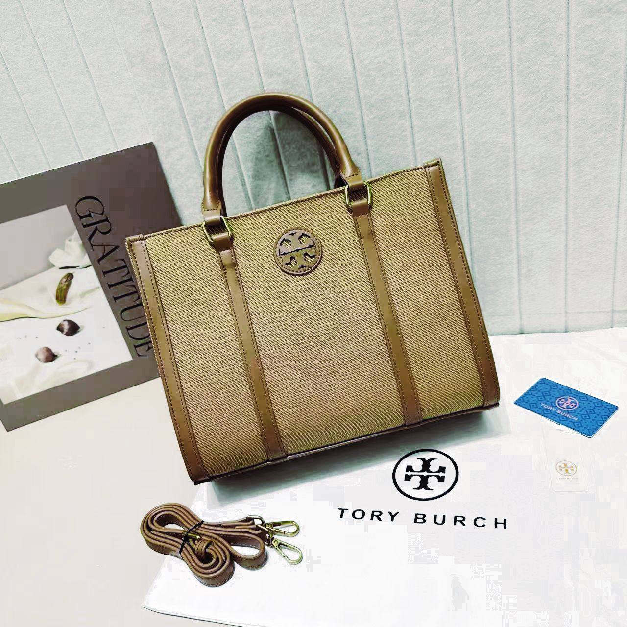 TORY BURCH 

GOOD QUALITY
100 dhs✅

Zain39
♥️♥️♥️