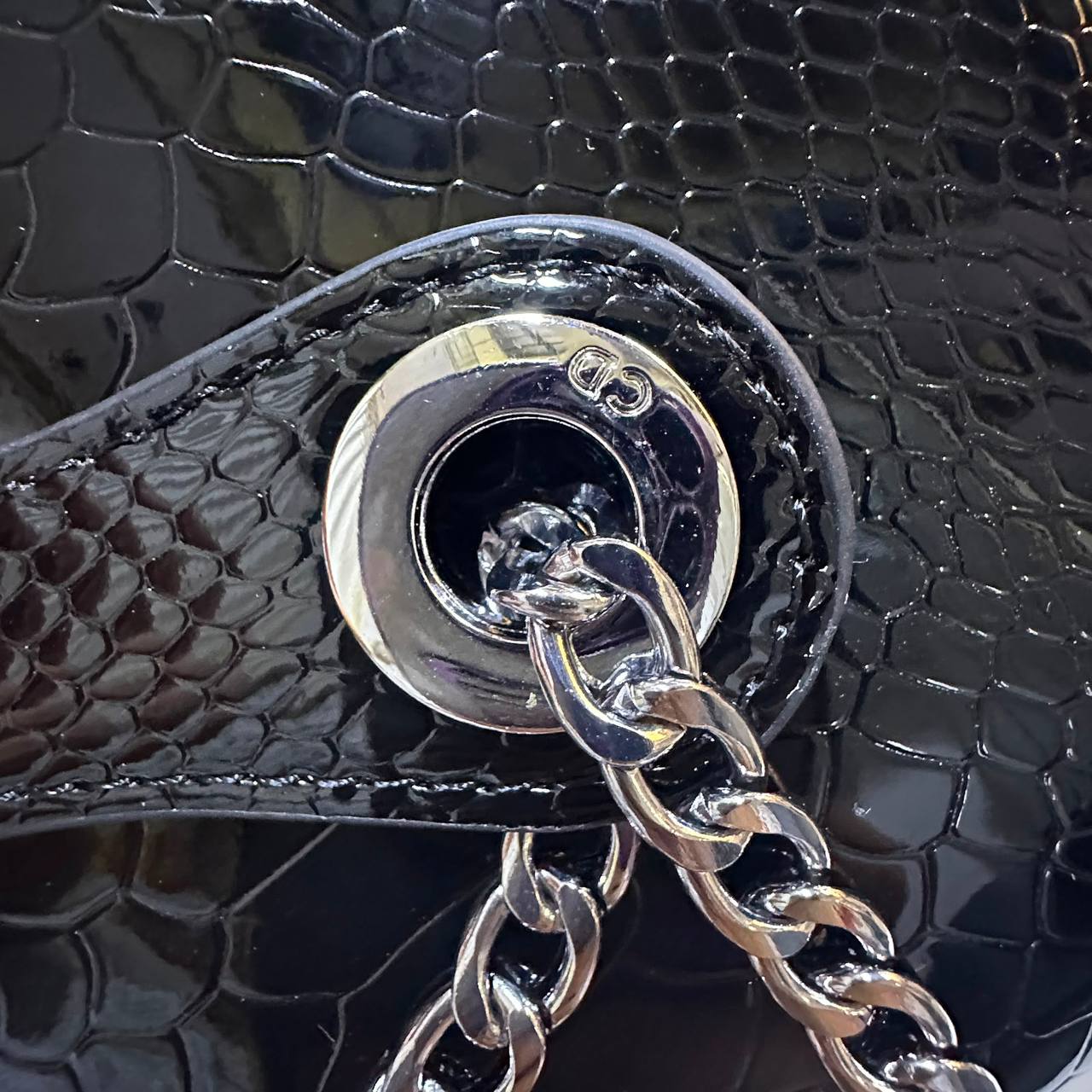 LADY DIOR NEW CAME HIGH QUALITY WITH BOX 
150 dhs🇦🇪🇦🇪

Zain295
♥️♥️♥️