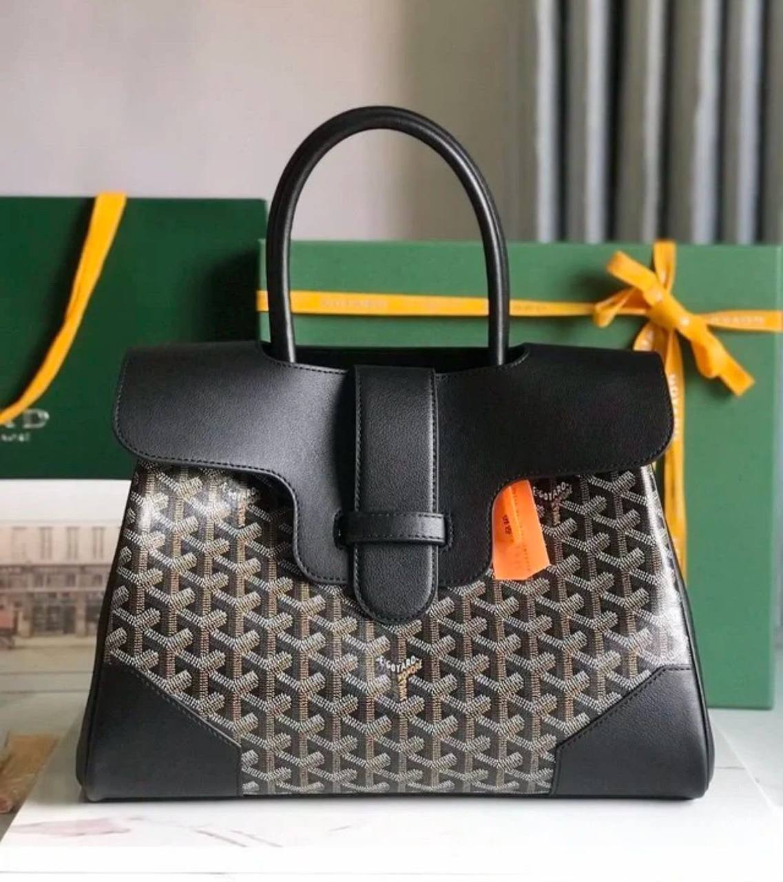 GOYARD 
COPY ONE 
150 dhs🇦🇪🇦🇪

Zain295
♥️♥️♥️