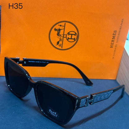 Hermes Sunglass* 
A+ Quality 
Offer price 

50 dhs🪙🌨️
with Master Box 🗃️

Zain48
♥️♥️♥️