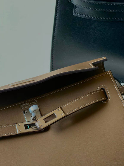 Hermes
dance 22 cm💥Master quality ✅with box📦
420 dhs✅

Zain51
♥️♥️♥️