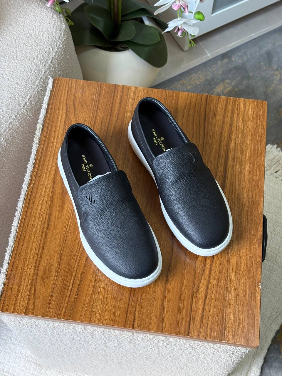 *LV Pacific loafer*
*AAA quality*
*size: 40 to 46*
490 dhs🪙🌨️

Zain185
♥️♥️♥️