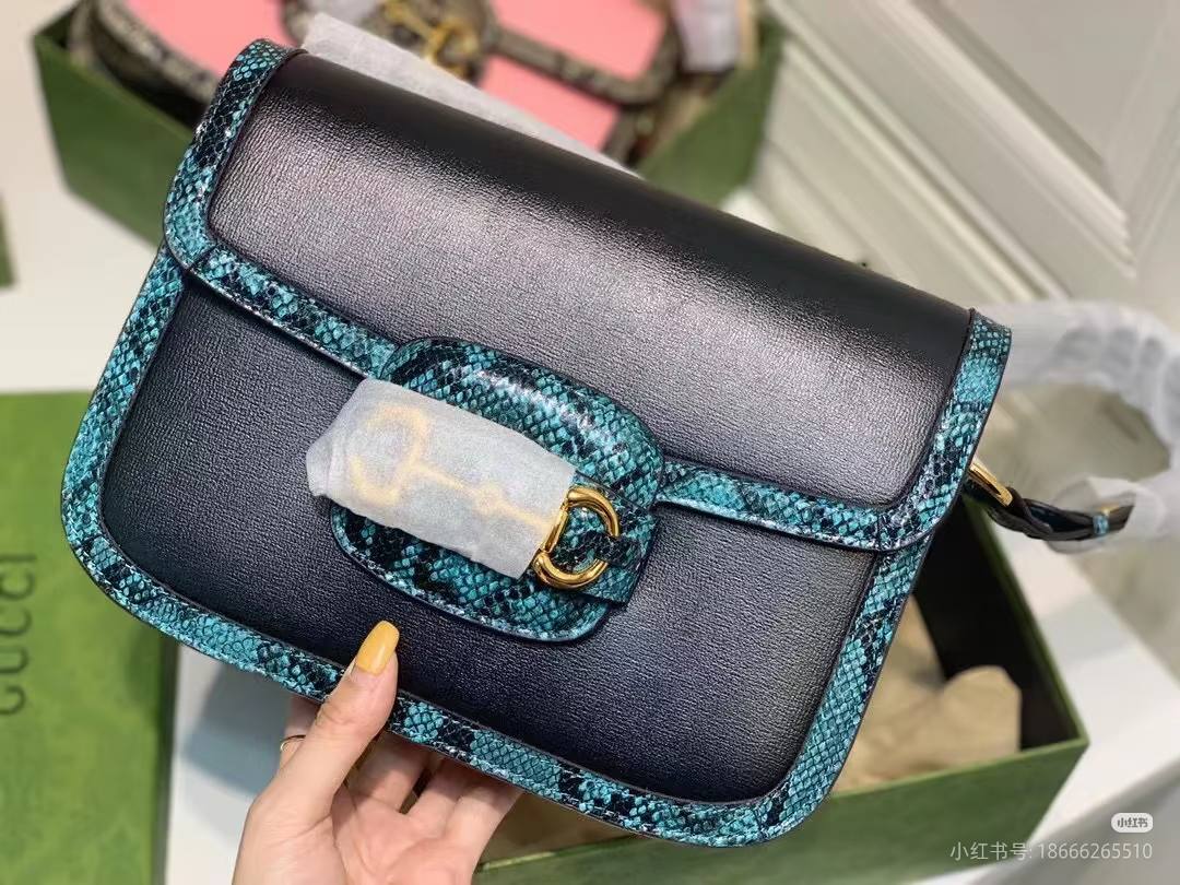 Gucci
280 dhs🇦🇪🇦🇪

Zain10
♥️♥️♥️