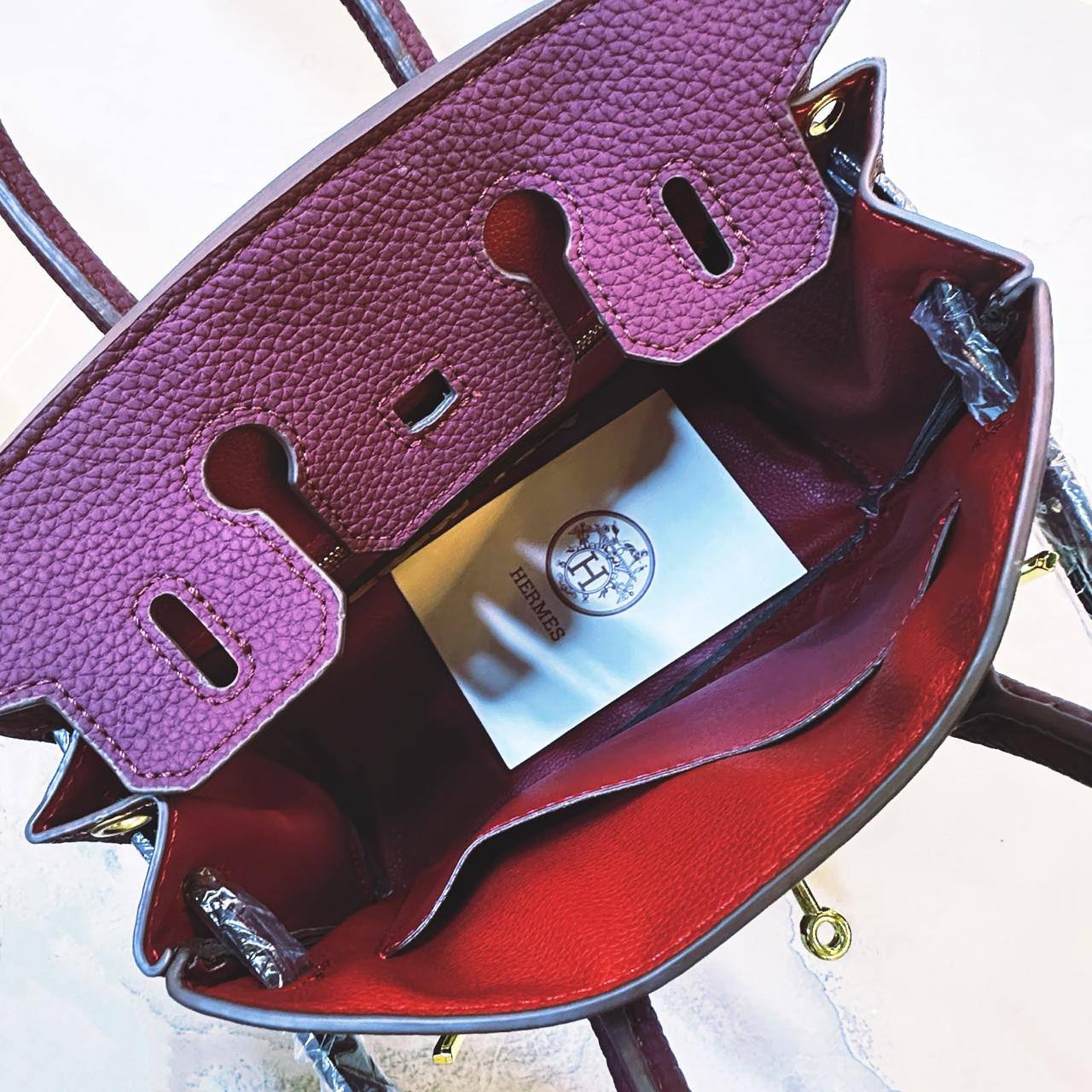 HERMES BIRKIN NEW CAME GOOD QUALITY 
110 dhs🇦🇪🇦🇪
Size:25cm

Zain295
♥️♥️♥️