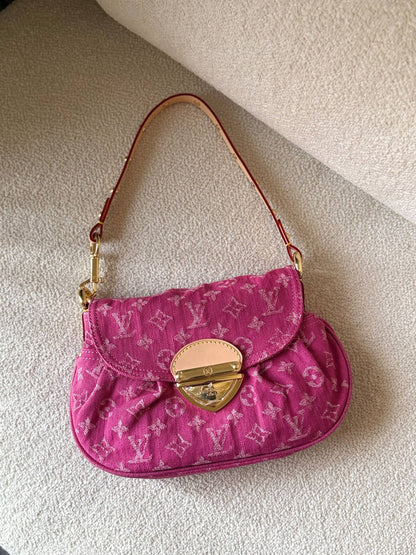 LV

For Price 👇 WhatsApp✅
0568585901 
0507557372
0552275751 Owner Zain 👌

Zain246
♥️♥️♥️