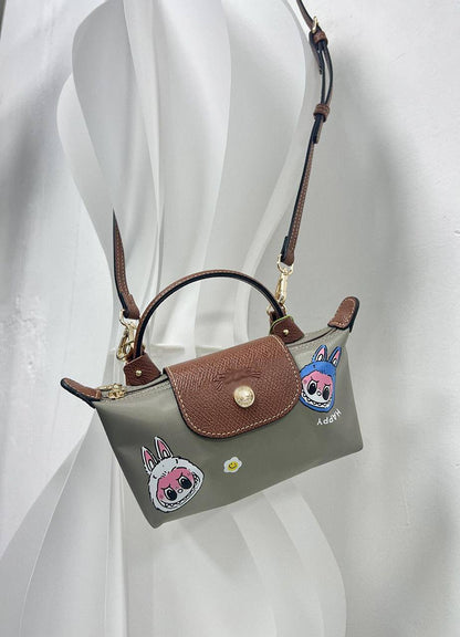 🎄Christmas gifts 🎊 
⛄️Labubu＋LongChamp 
1️⃣ First  Quality 
Size：20 * 10 * 5 cm
45 dhs🪙🌨️

Zain115
♥️♥️♥️