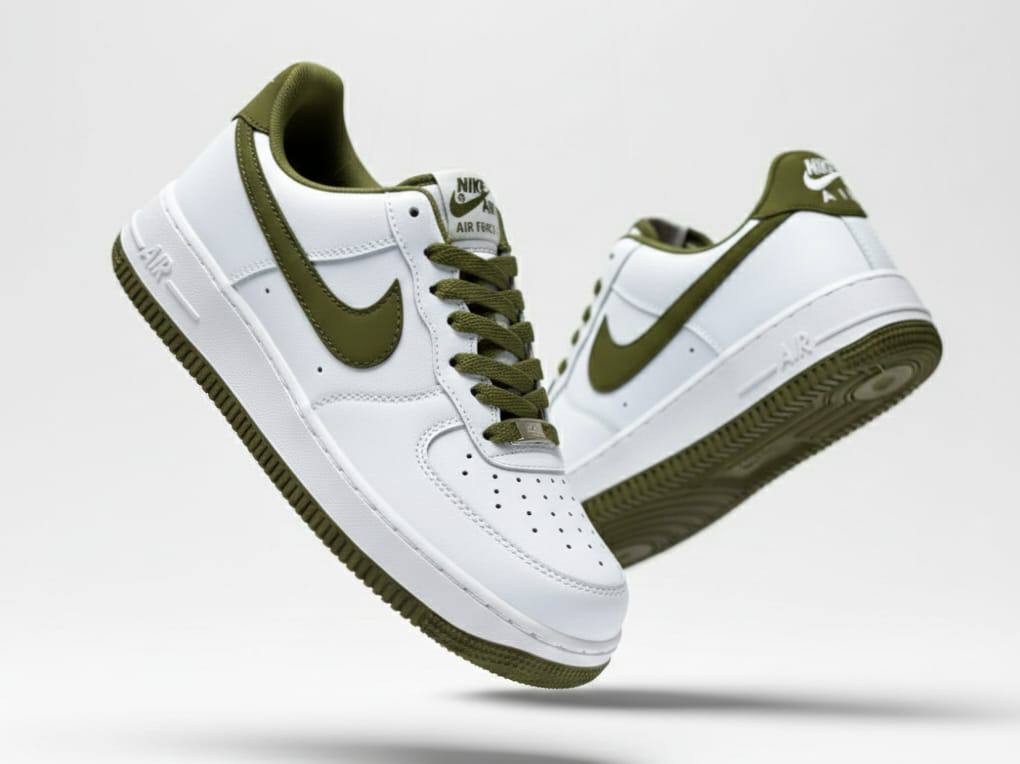 Nike
Size 40 to 45 
95 dhs

Zain27
♥️♥️♥️