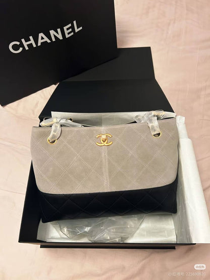 Chanel Master
For Price 👇 WTSP Text Zain 0568585901

Zain10
♥️♥️♥️