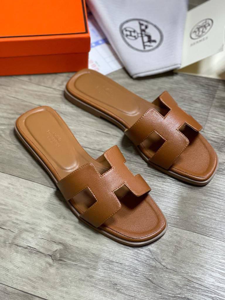 Hermes
Size 36-42 
100 dhs🇦🇪🇦🇪

Zain132
♥️♥️♥️