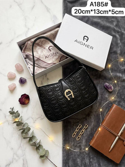 Aigner 

95 dhs
With box 

Zain72
♥️♥️♥️