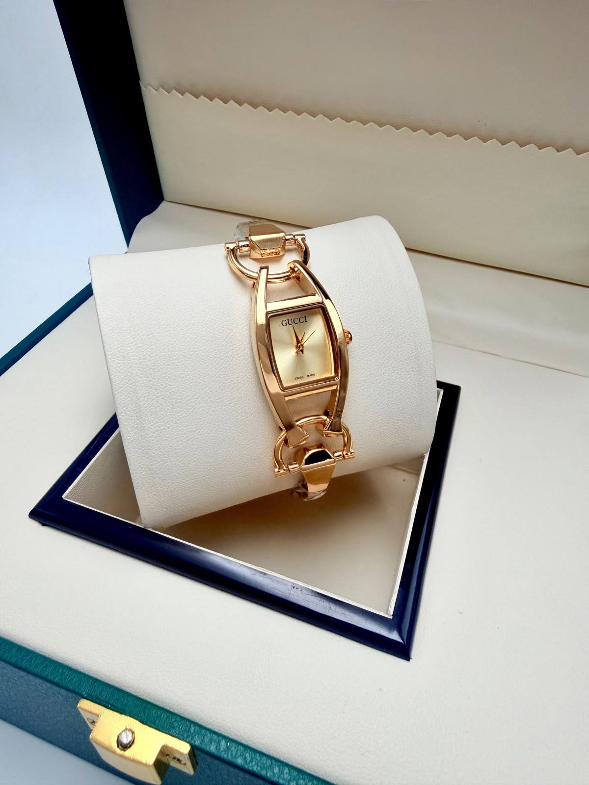 Vca
Even
Rolex
Gucci
Chanel

55 dhs

Zain45
♥️♥️♥️