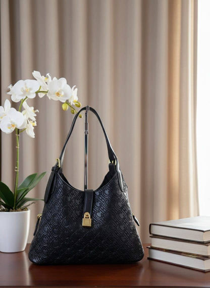 CH
new arrival 
30cm
100 dhs🪙🌨️

Zain44
♥️♥️♥️